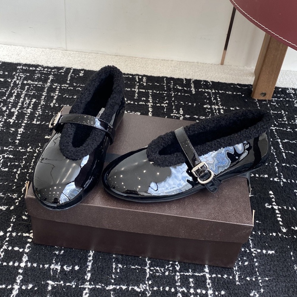 Alaia Black Fleece-Lined Mary Jane Shoes - Picture 3 of 8